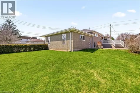 491 Warminster Drive Oakville ON L6L 4N4