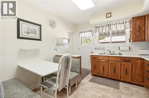 491 Warminster Drive Oakville ON L6L 4N4
