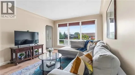 17 Alba Street Stoney Creek ON L8G 1N9