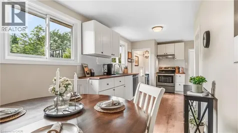 17 Alba Street Stoney Creek ON L8G 1N9