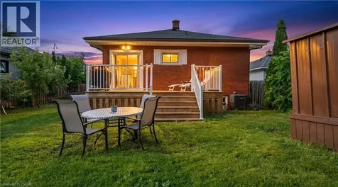 17 Alba Street Stoney Creek ON L8G 1N9