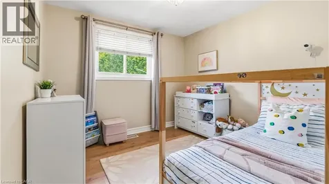 17 Alba Street Stoney Creek ON L8G 1N9