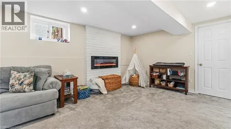 17 Alba Street Stoney Creek ON L8G 1N9