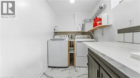 17 Alba Street Stoney Creek ON L8G 1N9