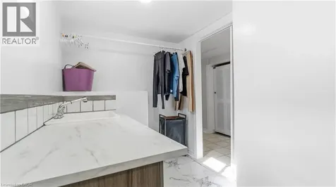17 Alba Street Stoney Creek ON L8G 1N9