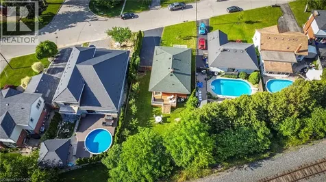 17 Alba Street Stoney Creek ON L8G 1N9