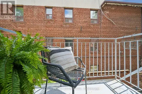 15 Glen Manor Drive Toronto (the Beaches) ON M4E 2X3