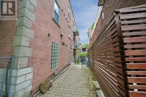 15 Glen Manor Drive Toronto (the Beaches) ON M4E 2X3