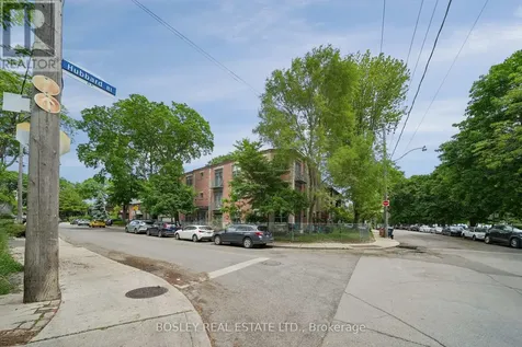 15 Glen Manor Drive Toronto (the Beaches) ON M4E 2X3