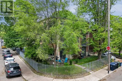 15 Glen Manor Drive Toronto (the Beaches) ON M4E 2X3