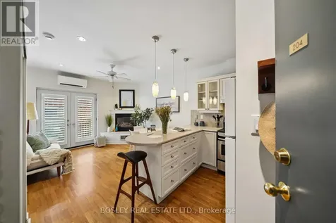15 Glen Manor Drive Toronto (the Beaches) ON M4E 2X3