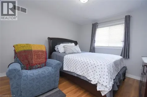334 St. Lawrence Drive Welland ON L3C 7H7