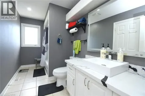 334 St. Lawrence Drive Welland ON L3C 7H7