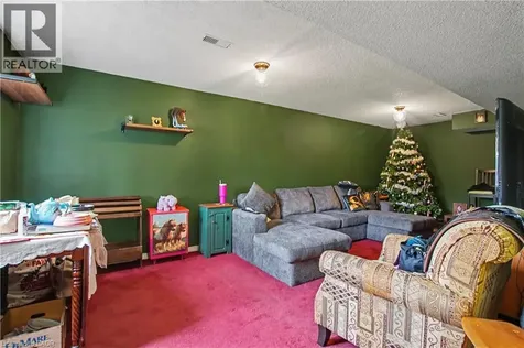 2100 Kevin Crescent Burlington ON L7M 4E3