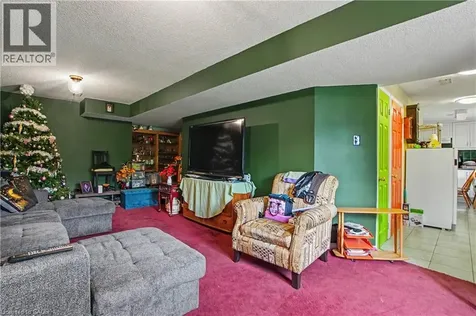 2100 Kevin Crescent Burlington ON L7M 4E3