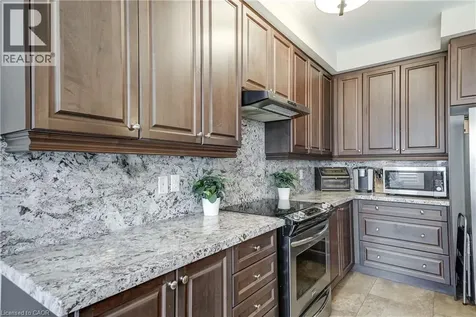 23 Mcknight Avenue Waterdown ON L8B 0R5
