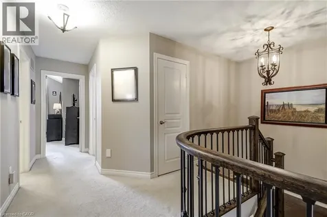 23 Mcknight Avenue Waterdown ON L8B 0R5