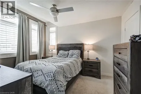 23 Mcknight Avenue Waterdown ON L8B 0R5