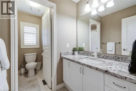 23 Mcknight Avenue Waterdown ON L8B 0R5