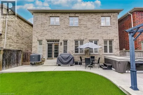 23 Mcknight Avenue Waterdown ON L8B 0R5