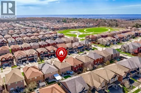 23 Mcknight Avenue Waterdown ON L8B 0R5