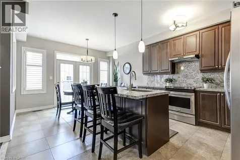 23 Mcknight Avenue Waterdown ON L8B 0R5