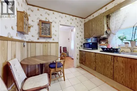 541 Wingrove Crescent Oakville ON L6L 4R7
