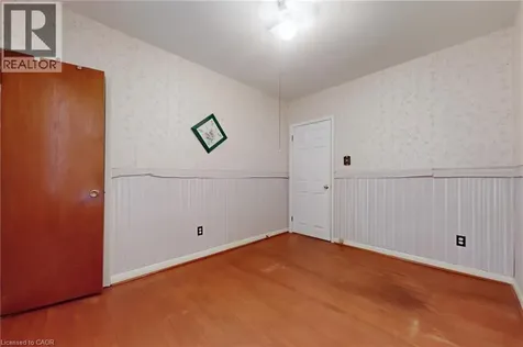 541 Wingrove Crescent Oakville ON L6L 4R7