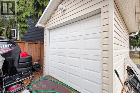 541 Wingrove Crescent Oakville ON L6L 4R7