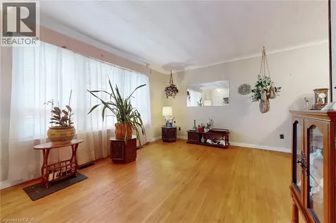541 Wingrove Crescent Oakville ON L6L 4R7