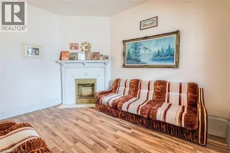 41 Springhurst Avenue Toronto ON M6K 1B4