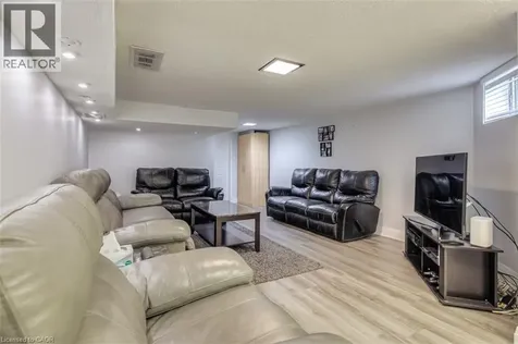 41 Springhurst Avenue Toronto ON M6K 1B4