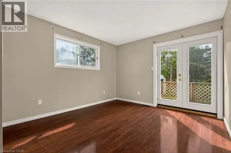 148 Huxley Avenue South Hamilton ON L8K 2R1