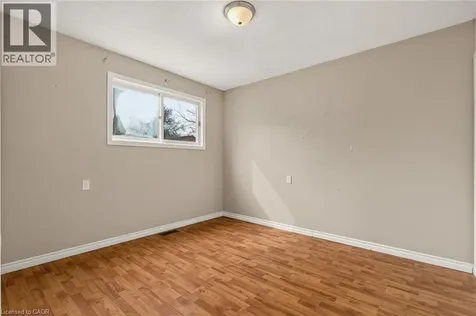148 Huxley Avenue South Hamilton ON L8K 2R1