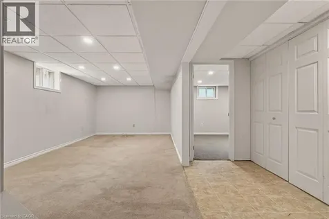 148 Huxley Avenue South Hamilton ON L8K 2R1