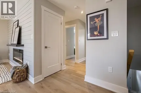 225 East 24th Street Hamilton ON L8V 2Y5