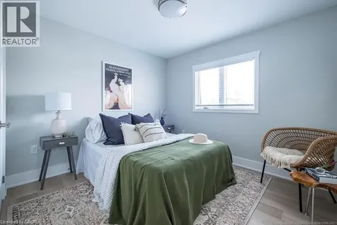 225 East 24th Street Hamilton ON L8V 2Y5