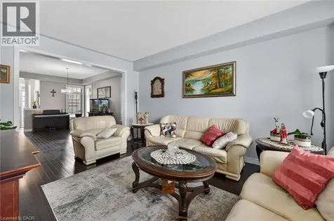 44 Matteo Trail Hamilton ON L9B 0E6