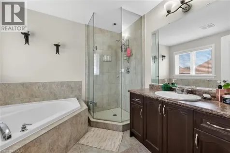 44 Matteo Trail Hamilton ON L9B 0E6
