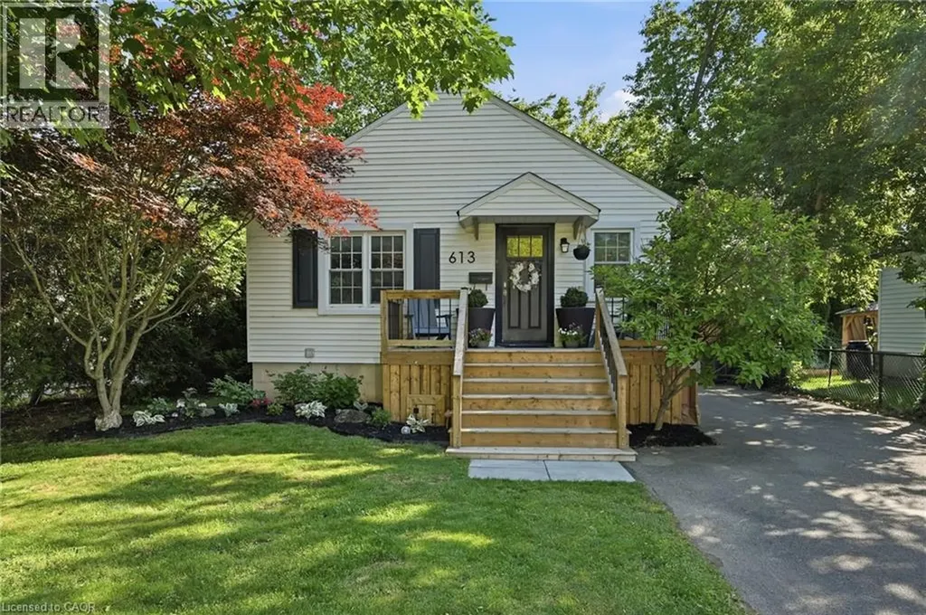613 Clark Avenue Burlington ON