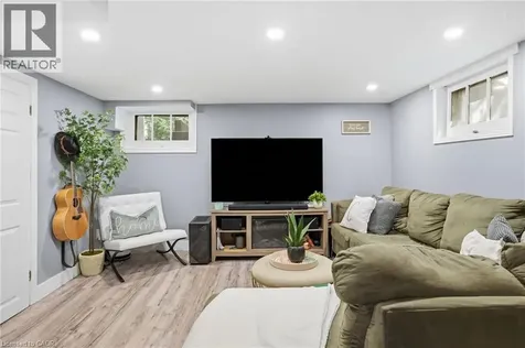 613 Clark Avenue Burlington ON