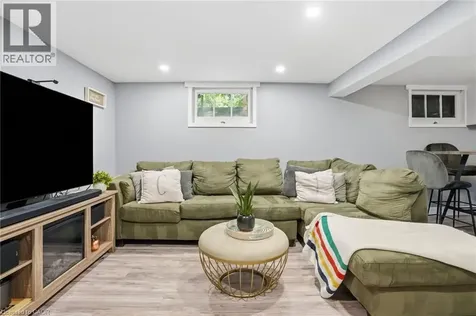 613 Clark Avenue Burlington ON