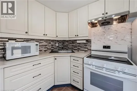 550 Parkview Crescent Cambridge ON N3H 4X7