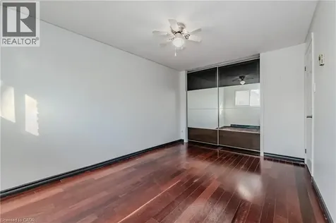550 Parkview Crescent Cambridge ON N3H 4X7