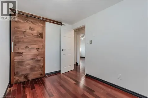 550 Parkview Crescent Cambridge ON N3H 4X7
