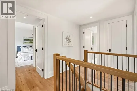 727 King Road Burlington ON L7T 3K5