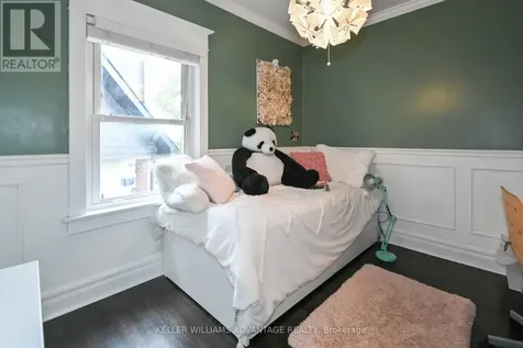 118 Rainsford Road Toronto (the Beaches) ON M4L 3N9
