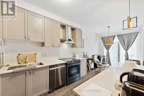 2283 Watercolours Way Ottawa ON K2J 6N2