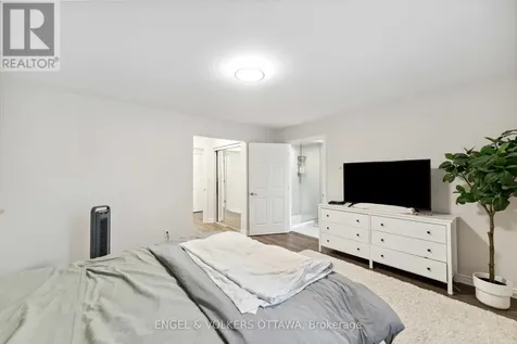 2283 Watercolours Way Ottawa ON K2J 6N2