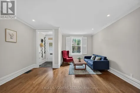 140 River Lane Ottawa ON K1M 1T1